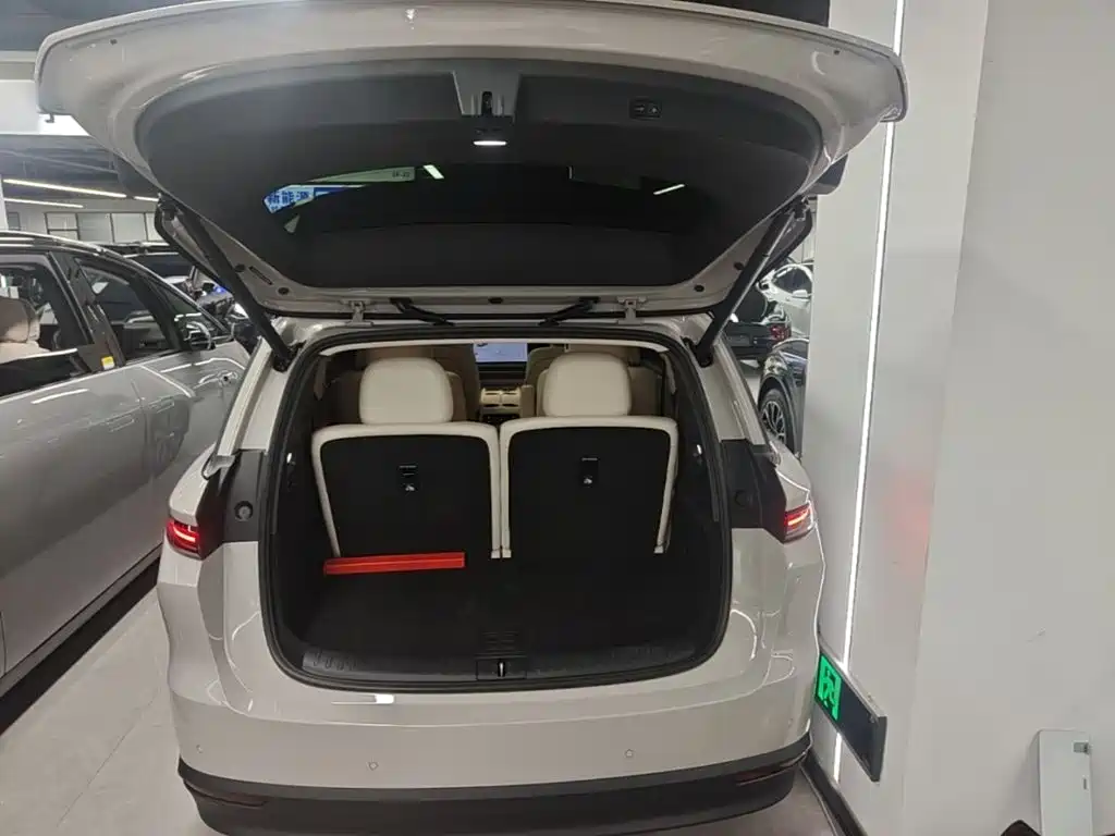 Li Auto Li i8 — миниатюра 19