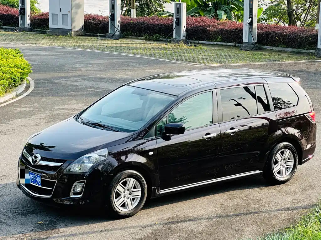 Купить Mazda 8