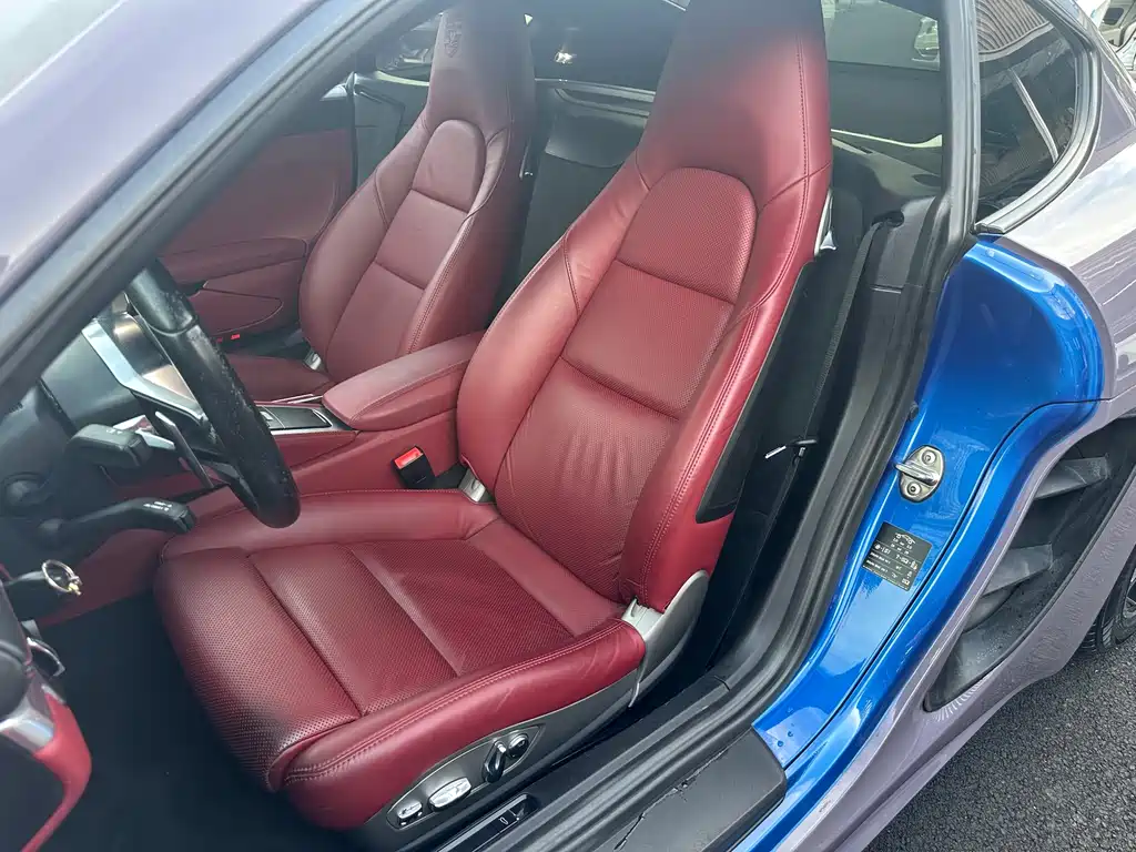Porsche 718 2018 Cayman 2.0T