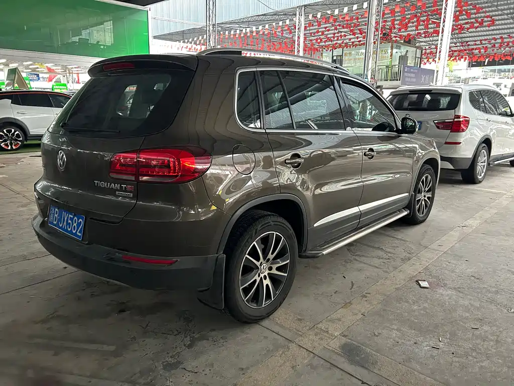 Volkswagen Tiguan — миниатюра 3