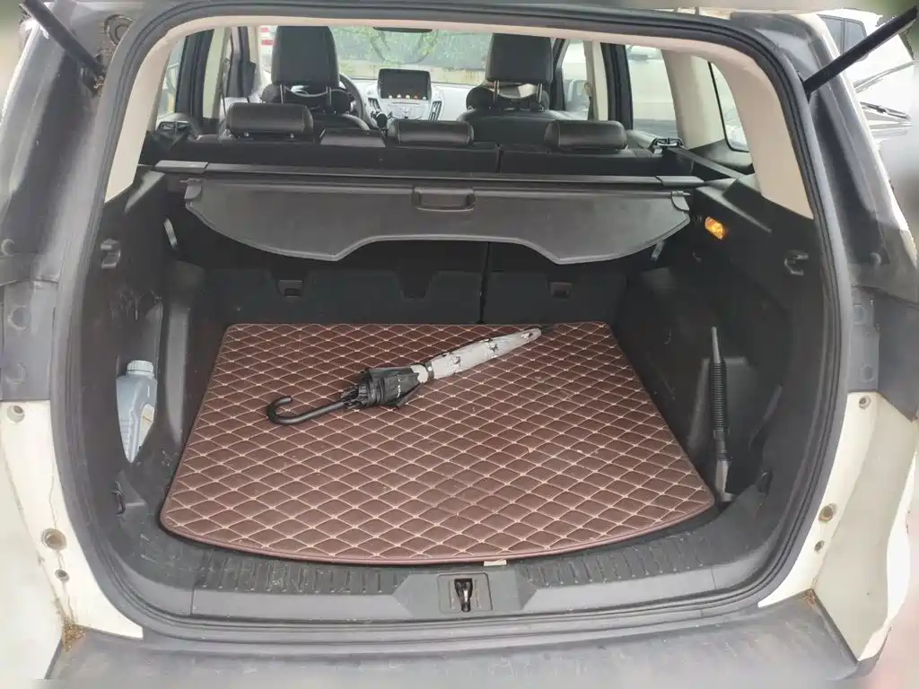 Ford Kuga — миниатюра 15