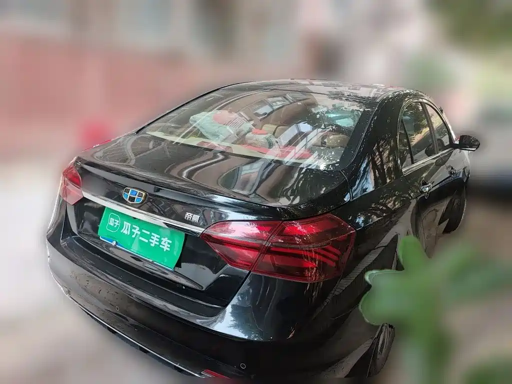 Geely Emgrand — миниатюра 8