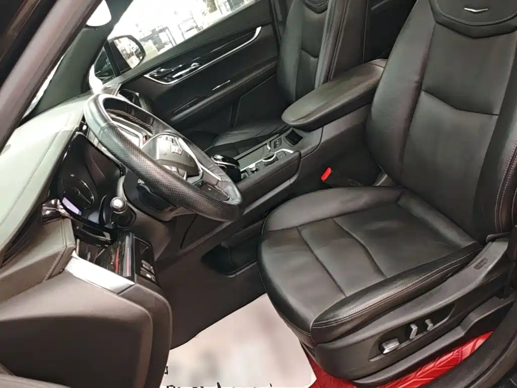 Cadillac XT5 — миниатюра 15