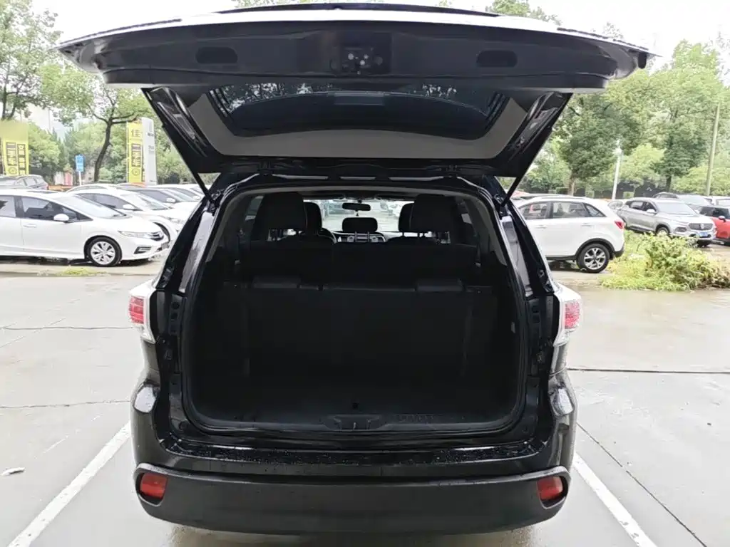 Toyota Highlander — миниатюра 19