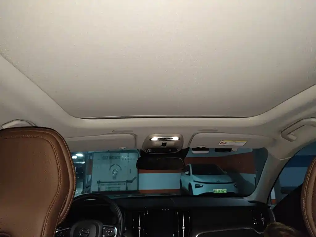 Volvo XC60 — миниатюра 14