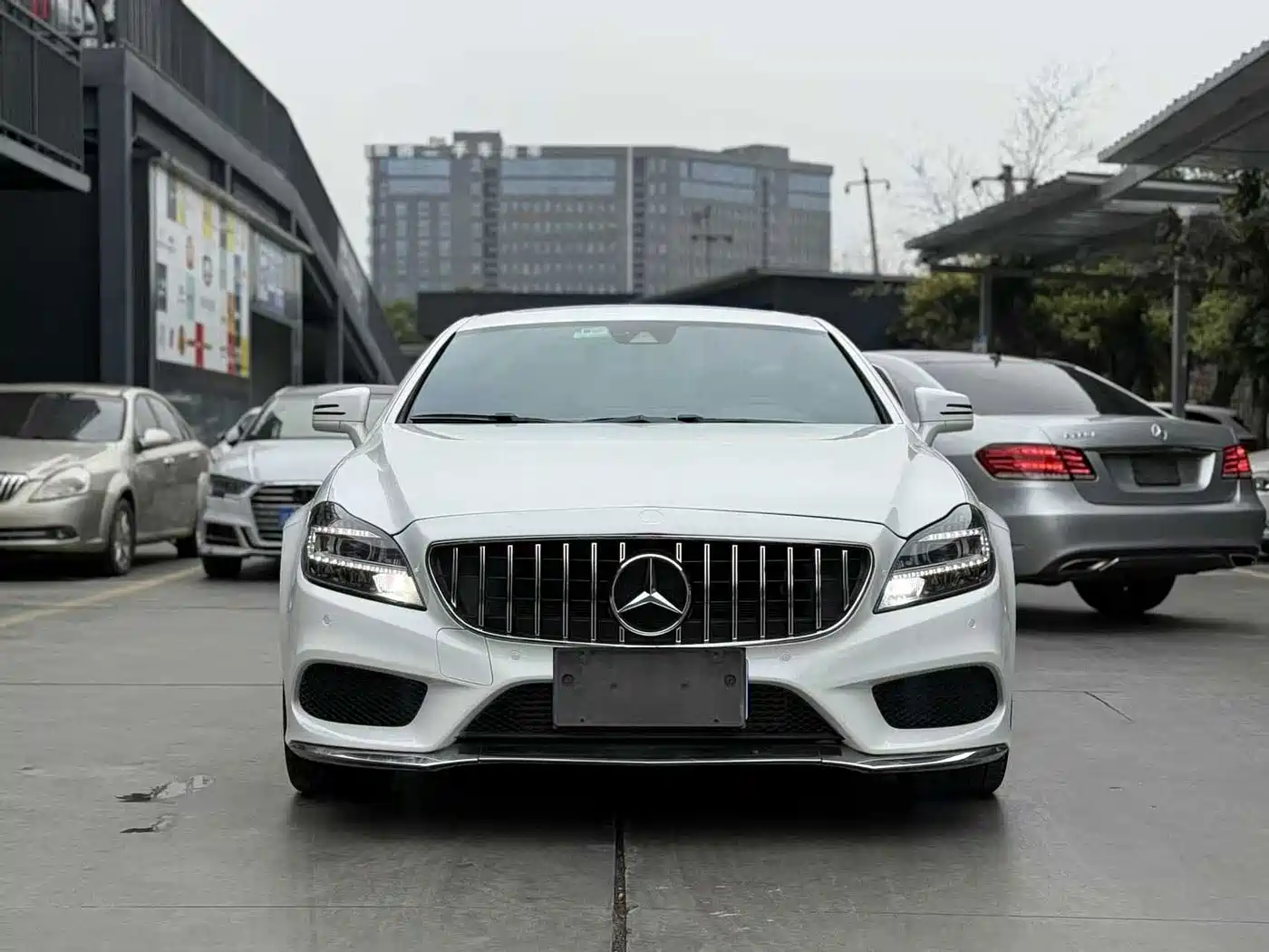 Mercedes-Benz CLS