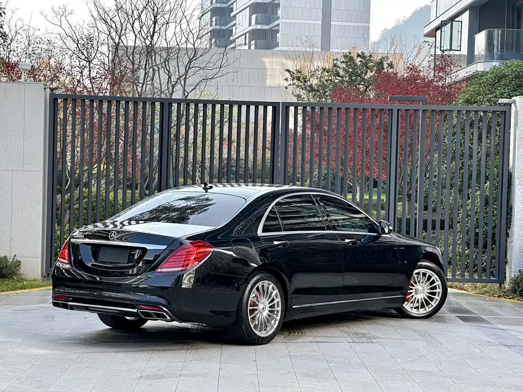 MERCEDES-BENZ S CLASS