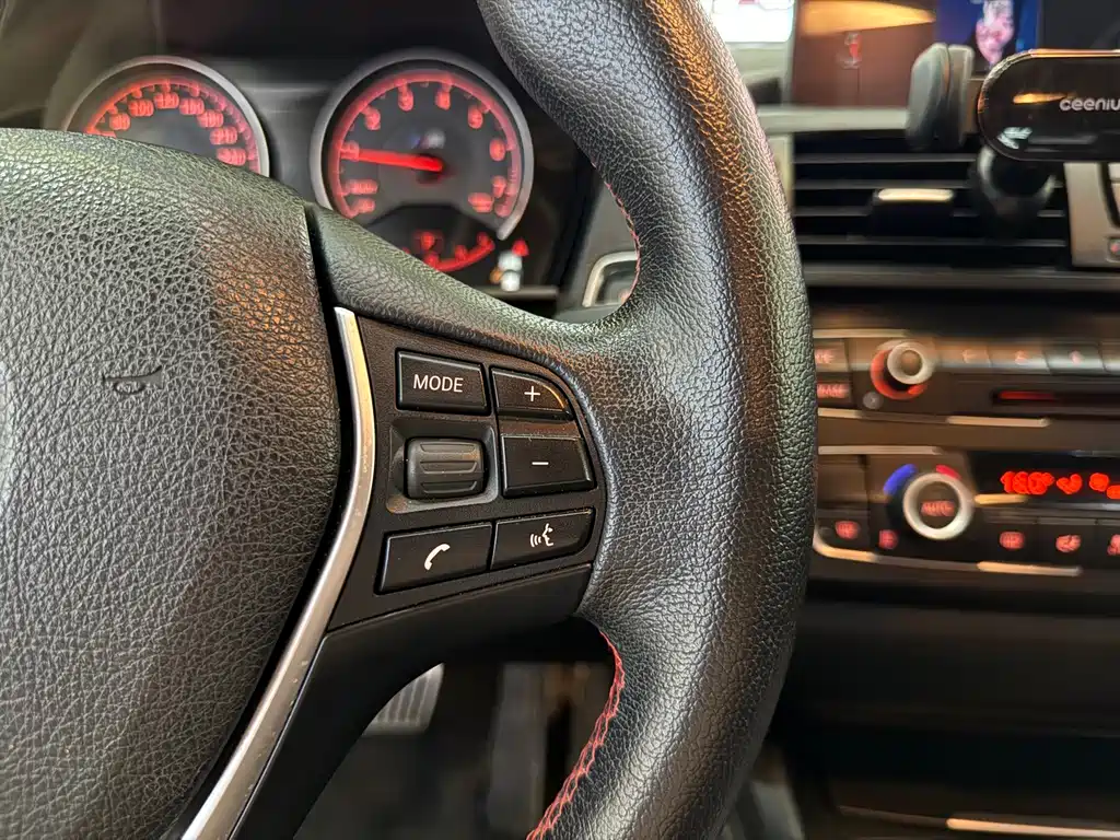 BMW 1 Series (Import) — миниатюра 8