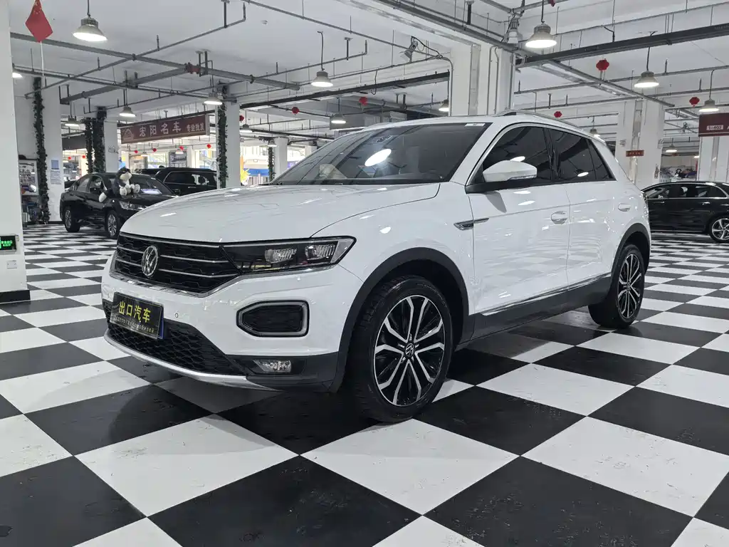 Volkswagen T-Roc 2022 280TSI DSG PLUS