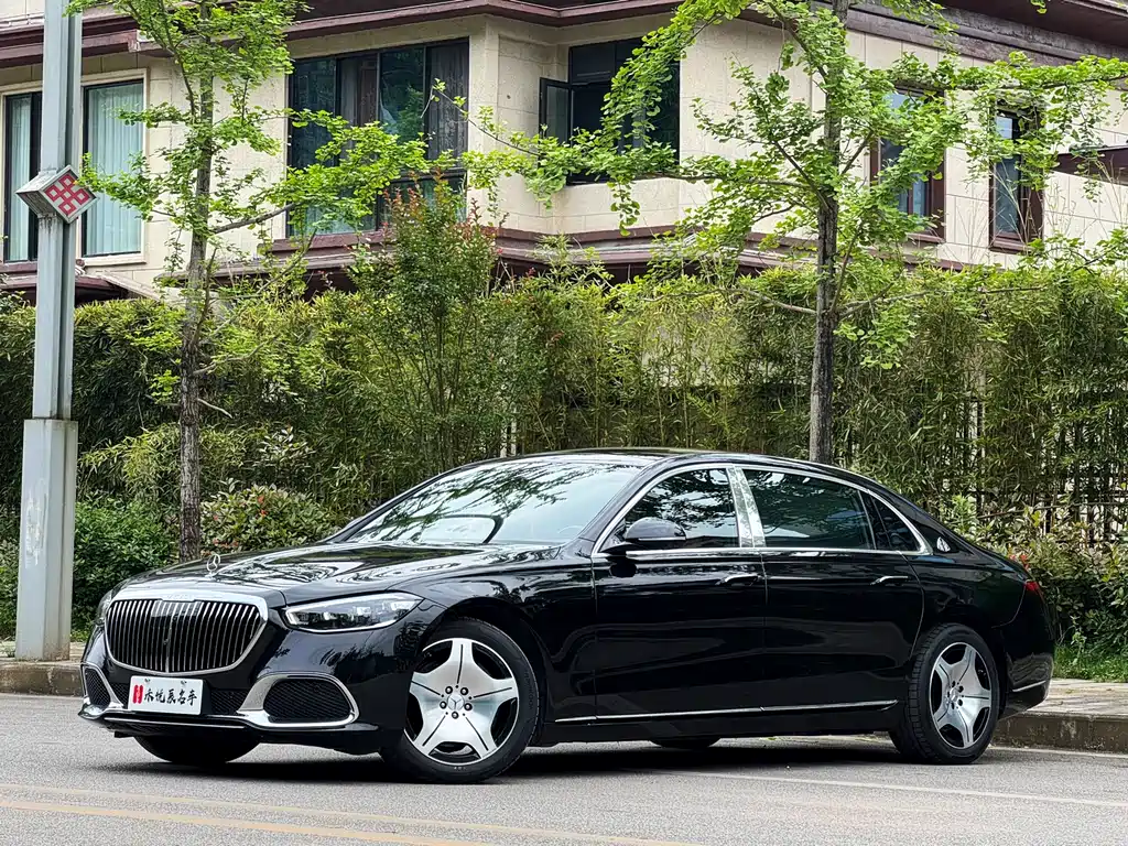 Mercedes-Benz S-Class 2023