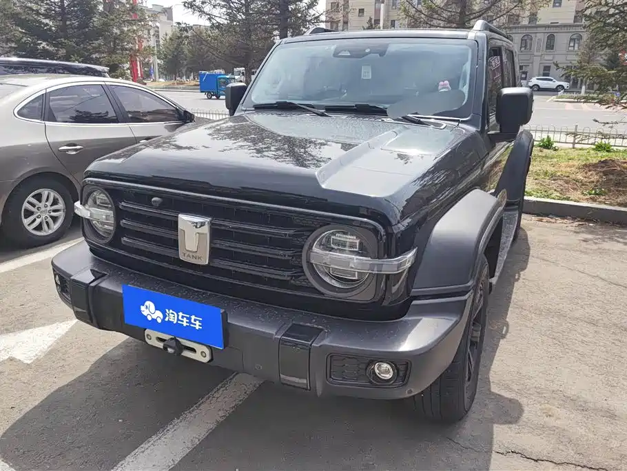 Tank Tank 300 2021