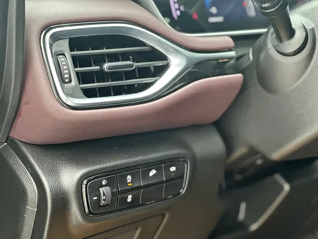 GAC Motor Trumpchi M6 — миниатюра 19