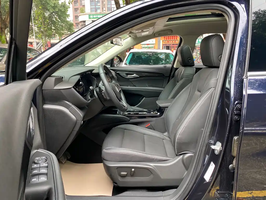 Buick Envision Plus — миниатюра 9