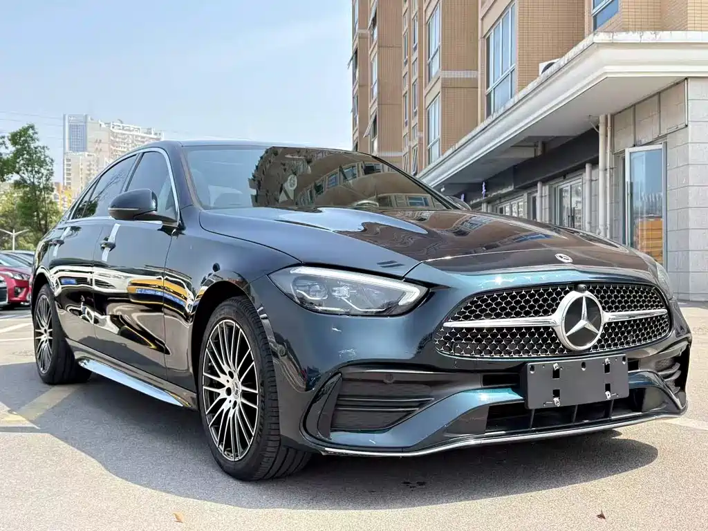 Mercedes-Benz C-Class — миниатюра 3