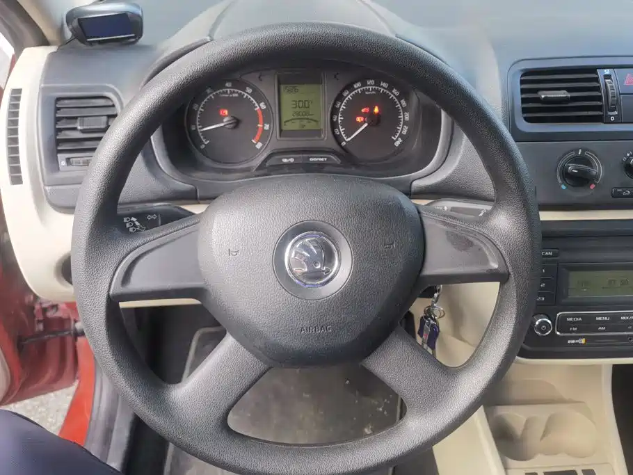 Skoda Fabia — миниатюра 15