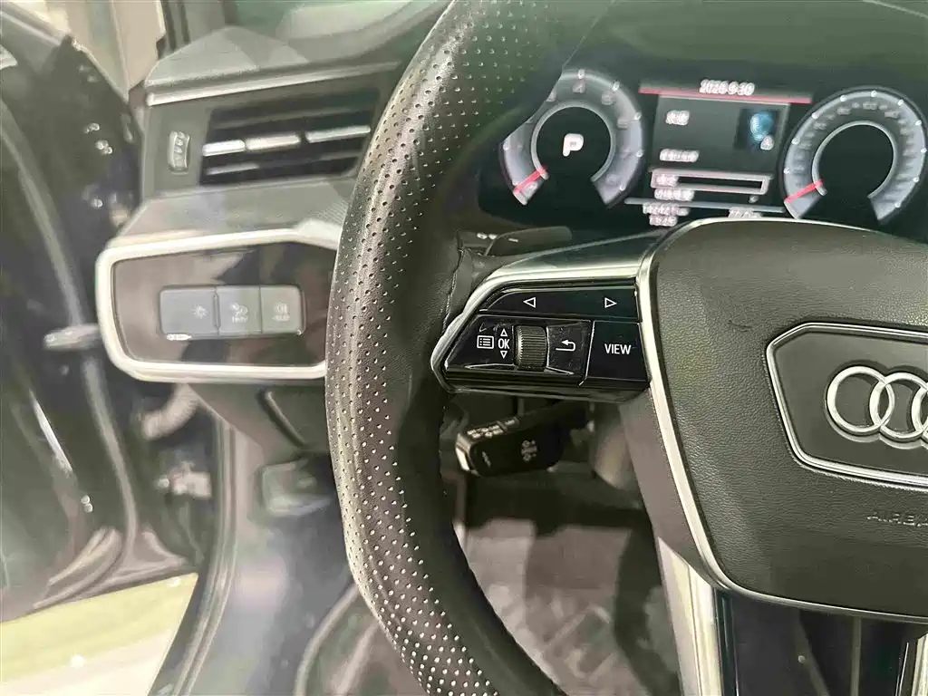 Audi A6L — миниатюра 9