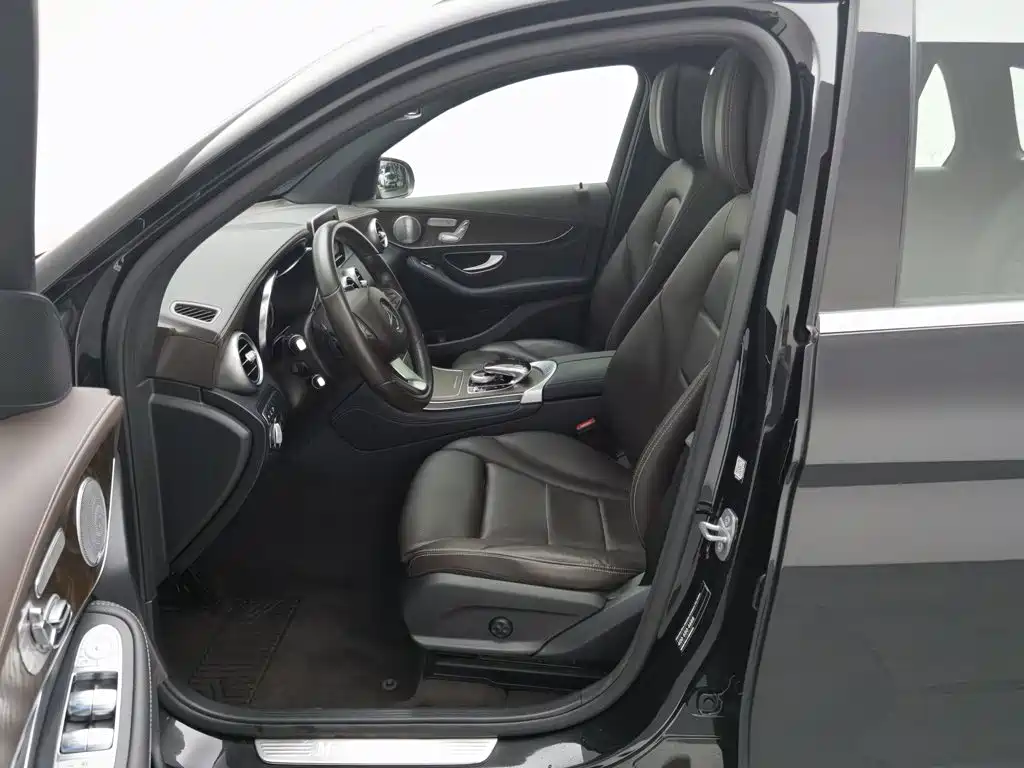 Mercedes-Benz GLC — миниатюра 10