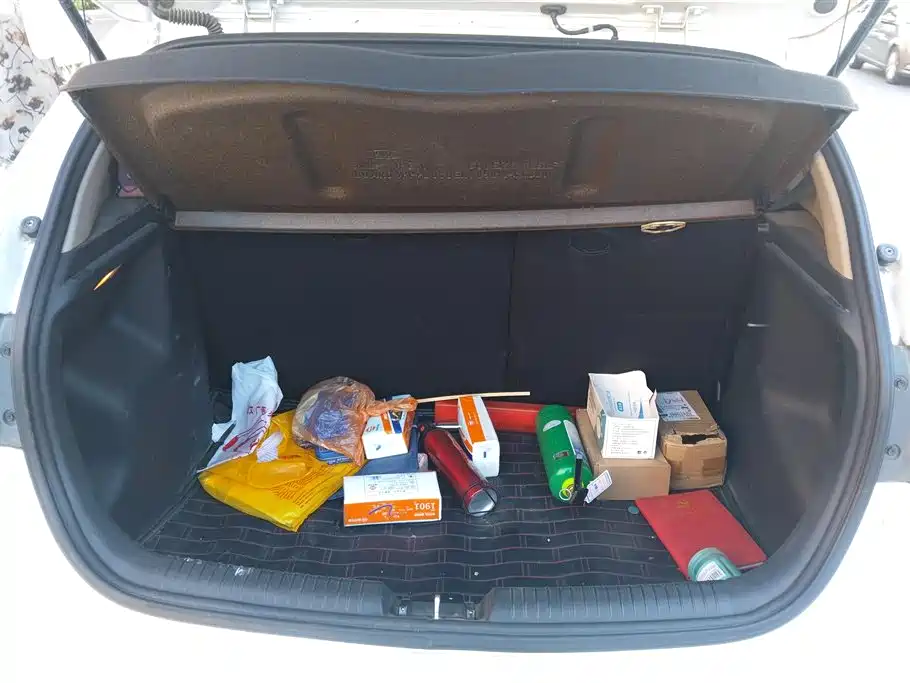Kia K2 2012 1.4L AT GLS