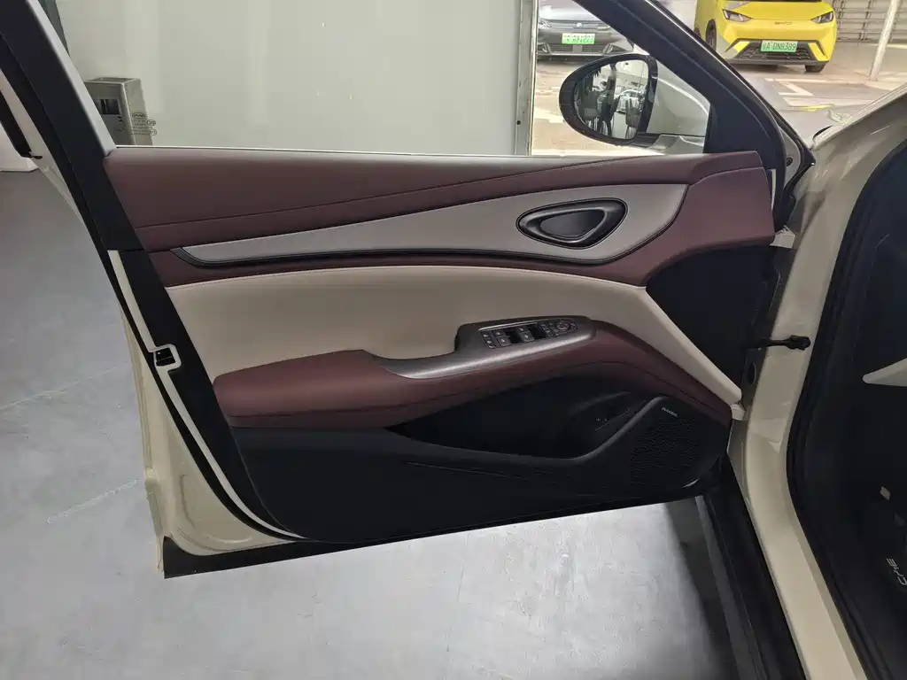 BYD Seal 07 DM-i — миниатюра 9