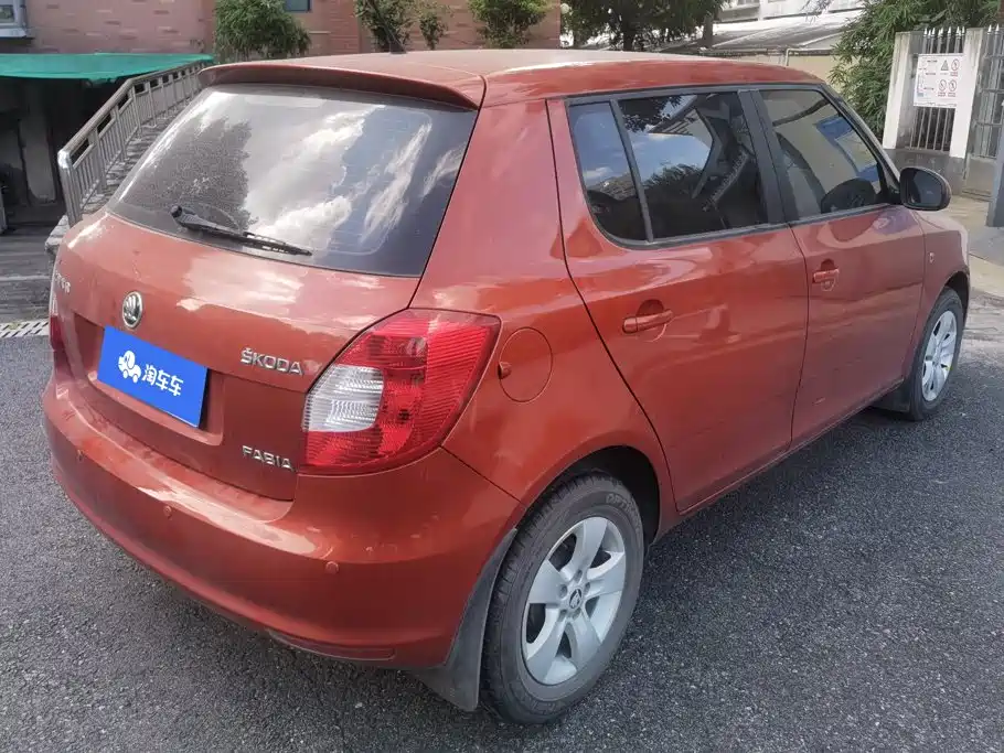 Skoda Fabia — миниатюра 3
