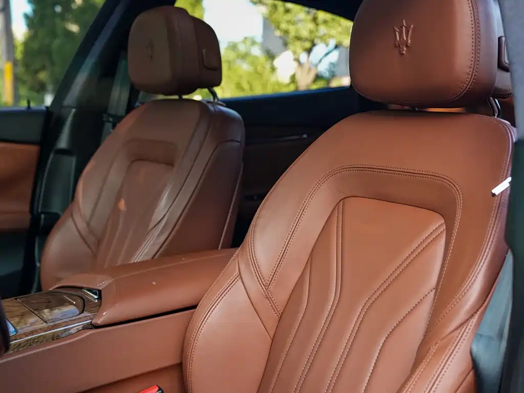 Maserati Quattroporte — миниатюра 15
