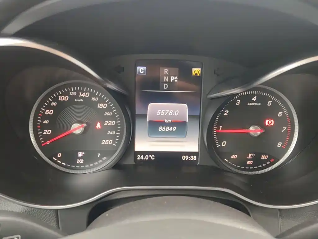 Mercedes-Benz GLC — миниатюра 12