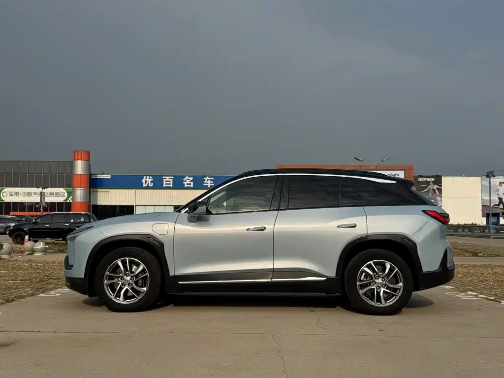 NIO ES6 — миниатюра 7