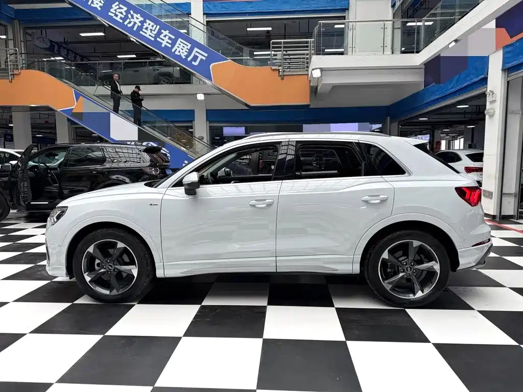 Audi Q3 — миниатюра 4