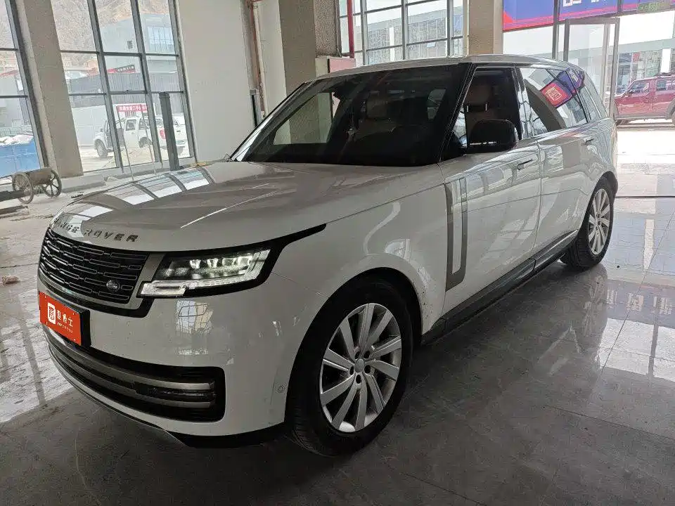Land Rover Range Rover 2025 3.0 L6 400PS Long Wheelbase