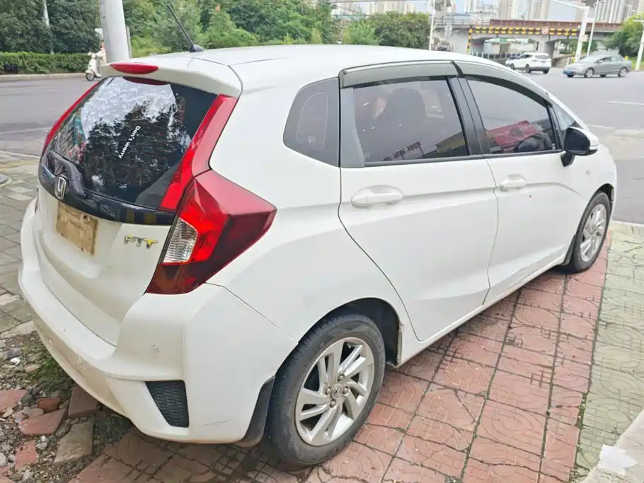 Honda Fit — миниатюра 3