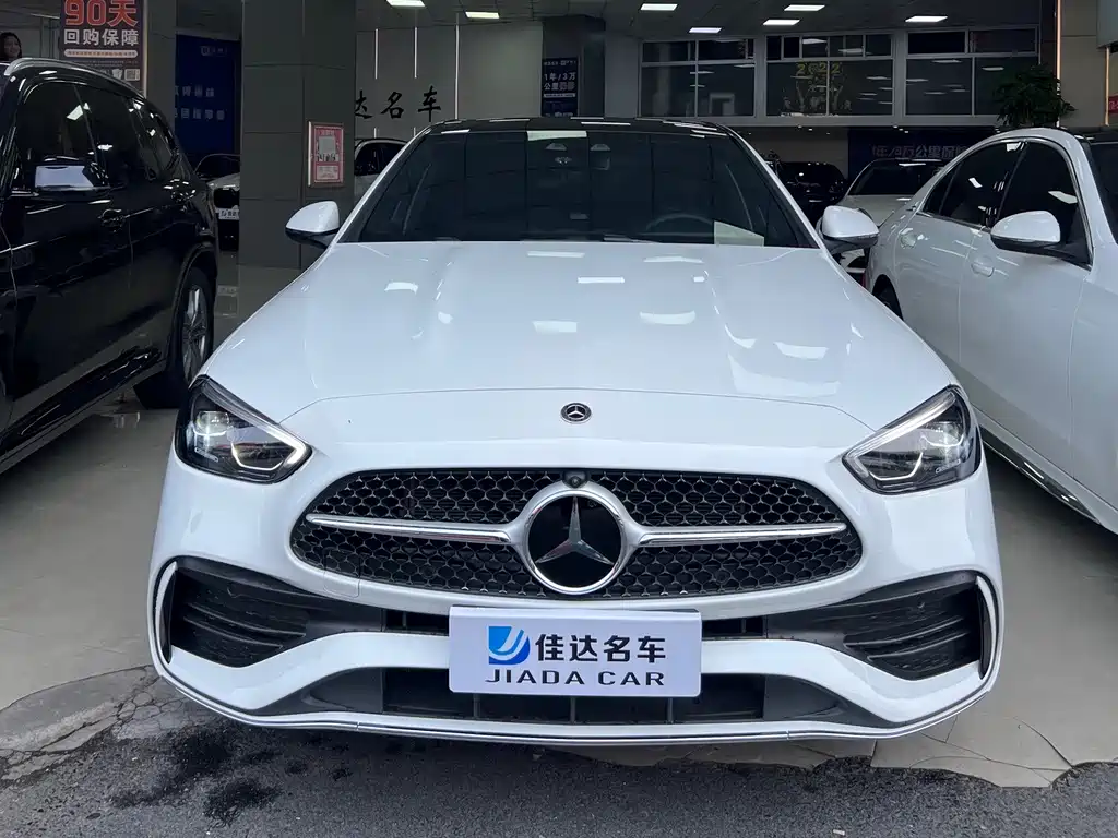 Mercedes-Benz C-Class — миниатюра 2