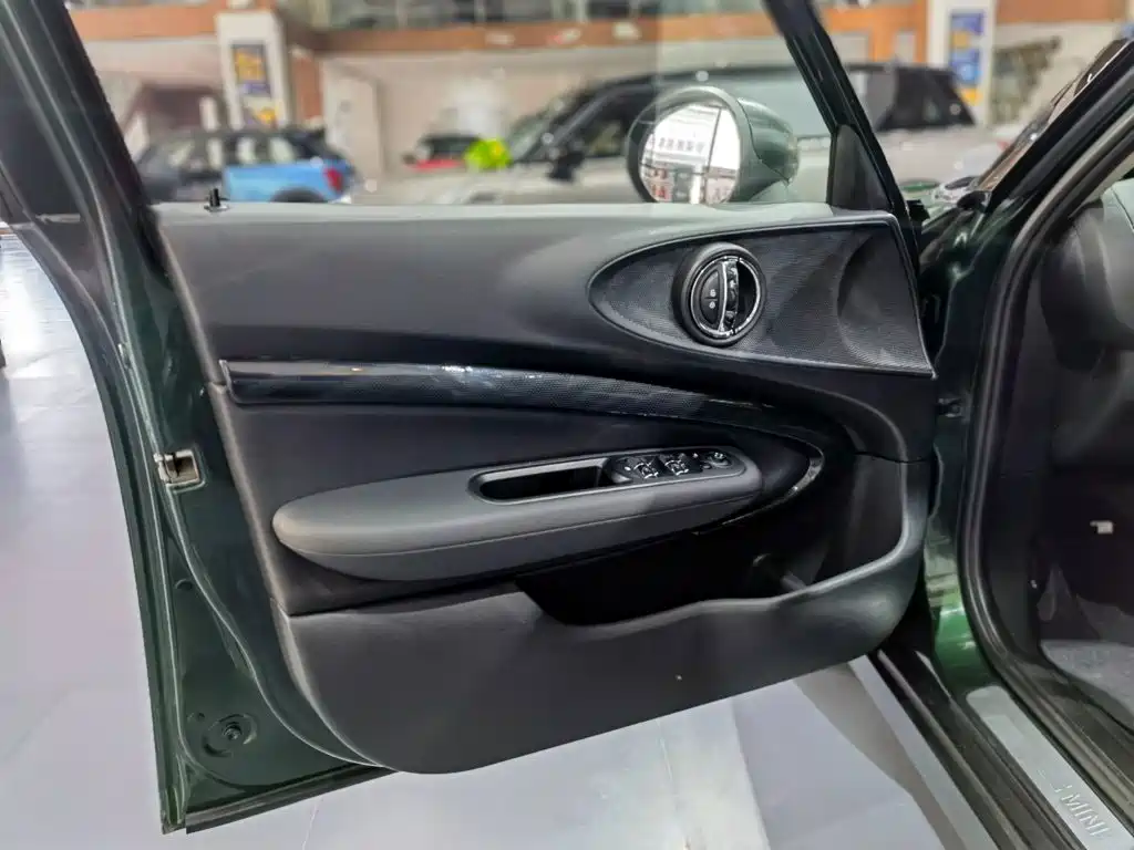 MINI Mini Clubman — миниатюра 15