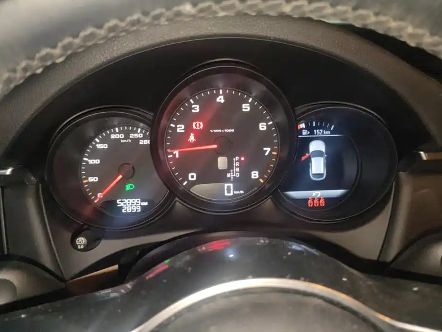 Porsche Macan — миниатюра 14
