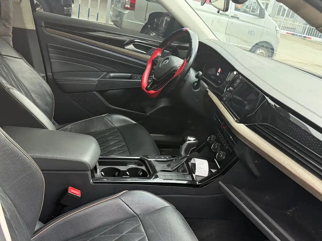 Volkswagen Passat — миниатюра 8