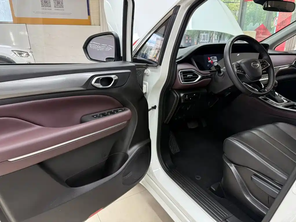 GAC Motor Trumpchi M6 — миниатюра 8