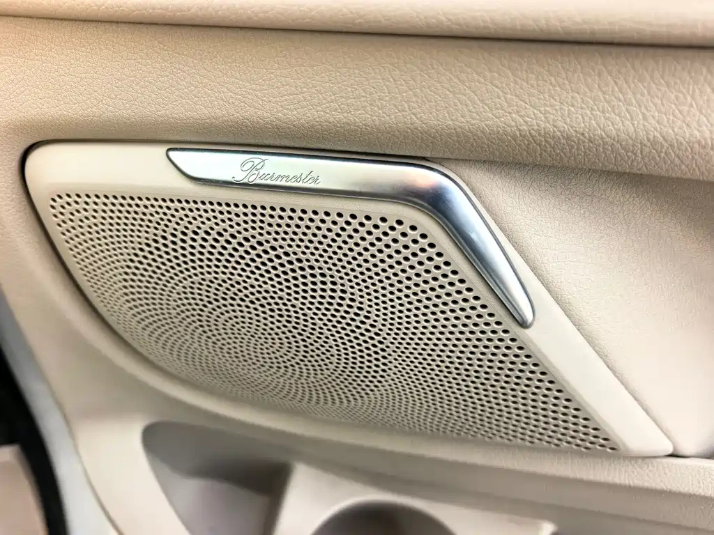 MERCEDES-BENZ V CLASS