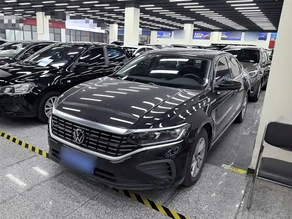 Volkswagen Passat 2025