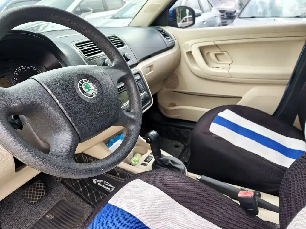 Skoda Fabia — миниатюра 5