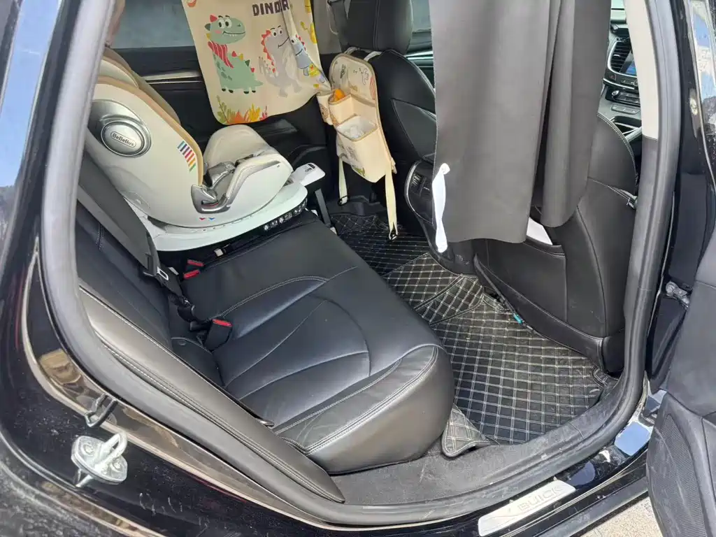 Buick LaCrosse — миниатюра 5
