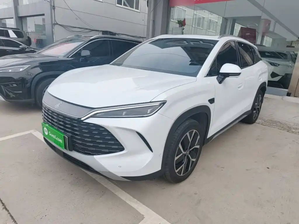 BYD L DM-i — миниатюра 2
