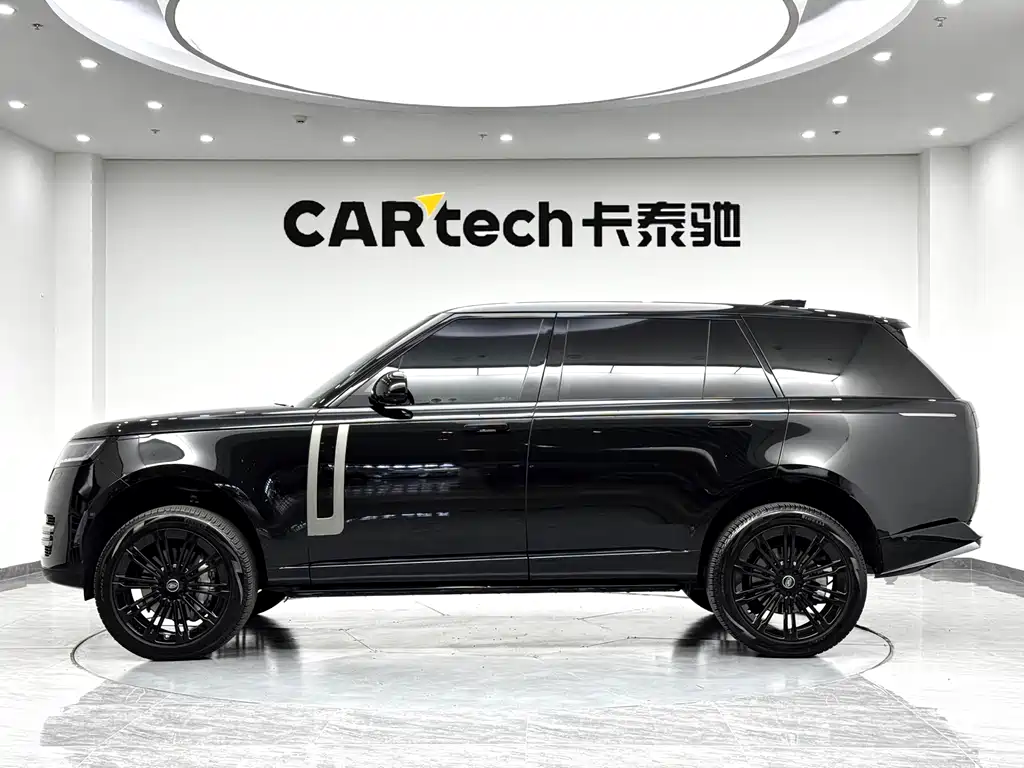 Land Rover Range Rover 2025 3.0 L6 400PS Long Wheelbase мест