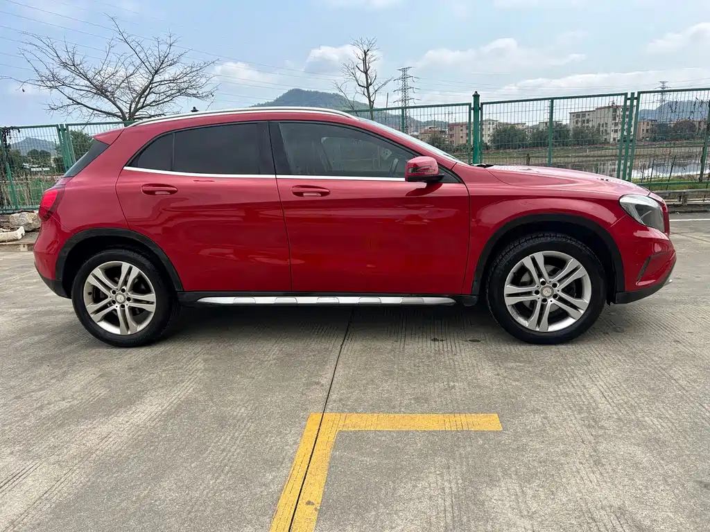 Mercedes-Benz GLA — миниатюра 4