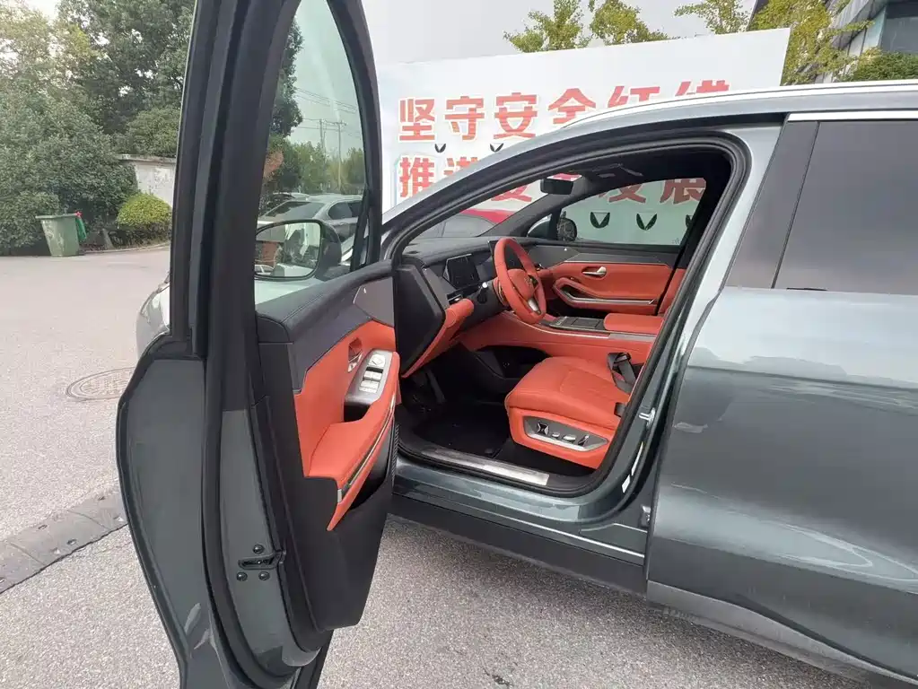BYD Tang L — миниатюра 8