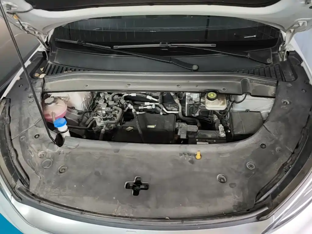 BYD Yuan Plus — миниатюра 20