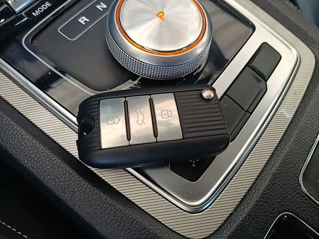 Roewe i6 New Energy — миниатюра 9