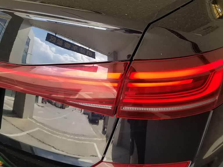 Volkswagen Passat 1.4 л 2025 г. Чёрный, пробег 48000 км