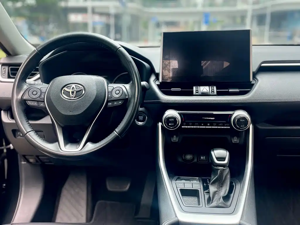 Toyota Wildlander 2022 2.0L CVT Luxury