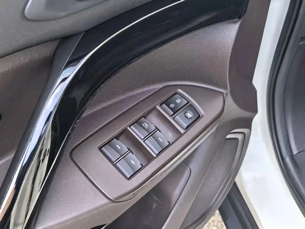 GAC Group GAC NE PHEV — миниатюра 8
