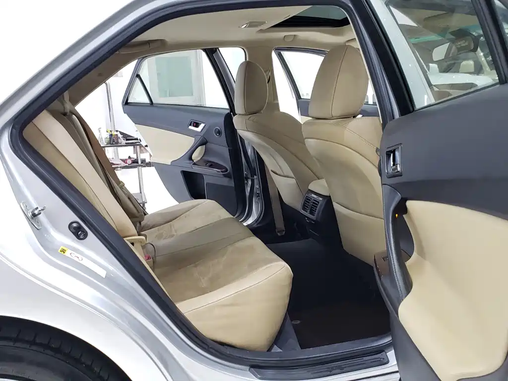 Toyota Reiz 2013 2.5V