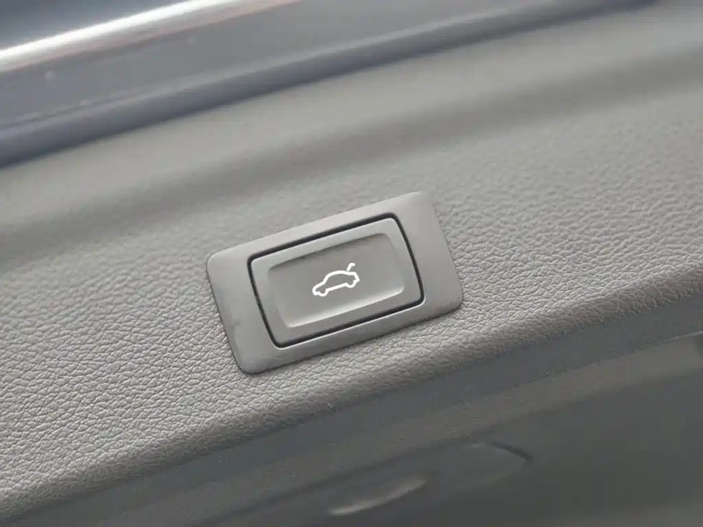 Audi Q3 — миниатюра 11